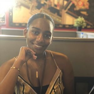 Meet your Posher, Jasmine